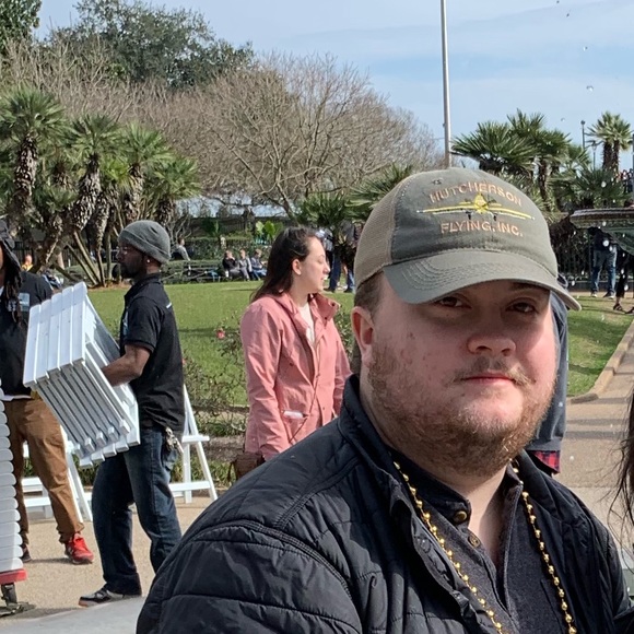 Meet your Posher, Chad - Picture 1 of 1